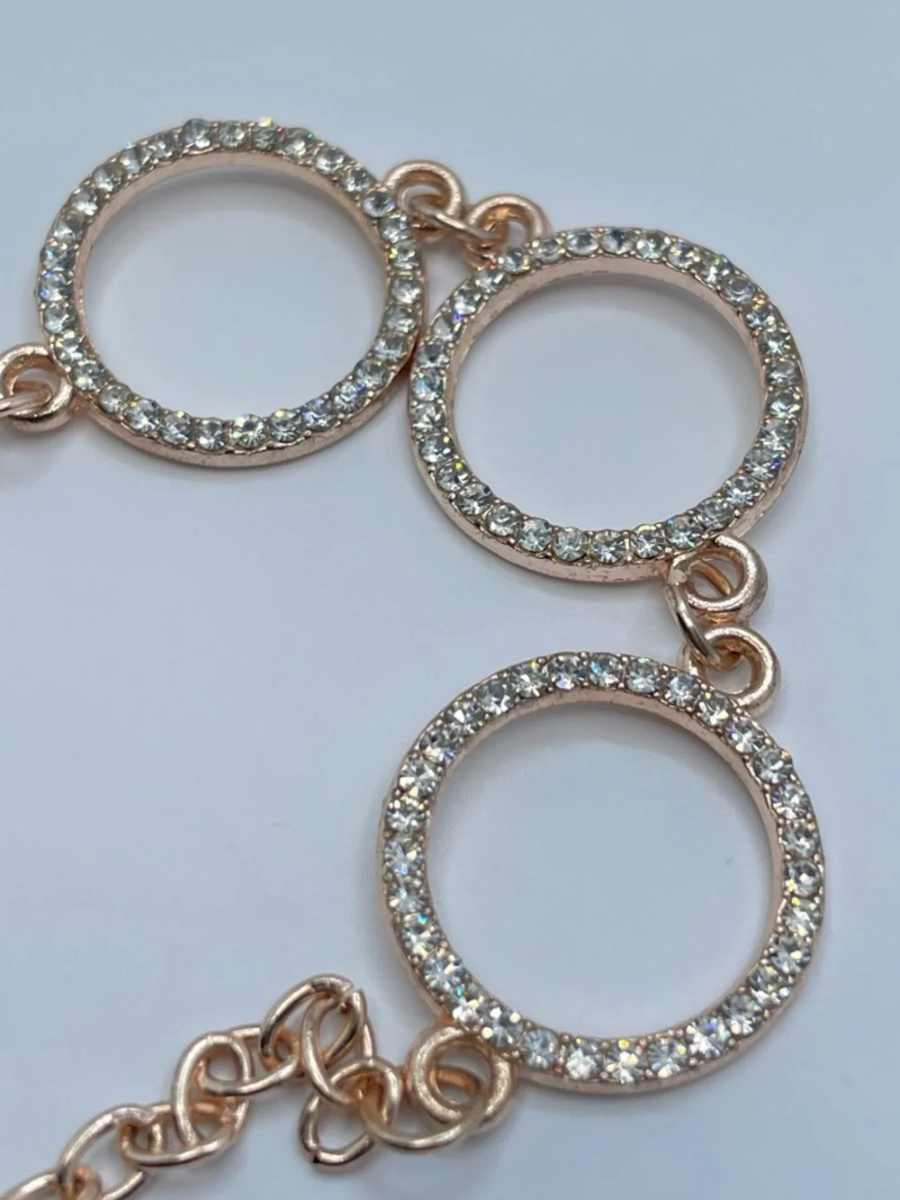 Unsigned chic sparkly
